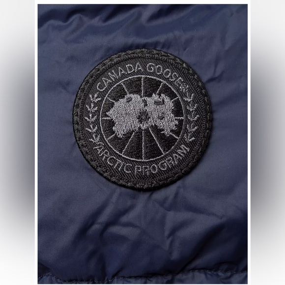 Canada Goose

Arosa Quilted Hooded Parka Black Label - Picture 9 of 13